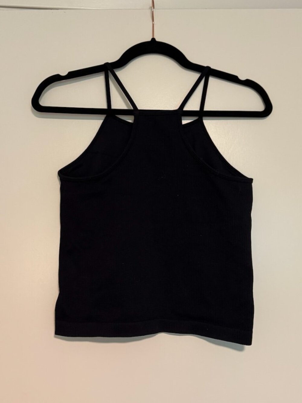 Halter Neck Ribbed Workout Top - Picture 3 of 4